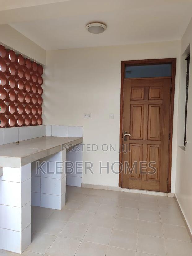 4bdrm Villa in Kiambu Road, Runda for rent