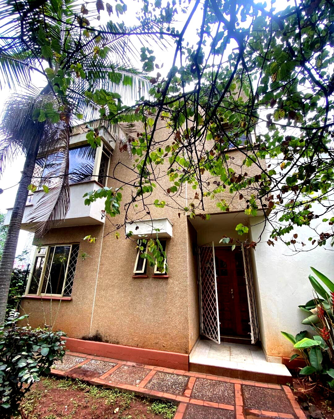 4 En-Suite Townhouse with Private Garden & DSQ - Kilimani
