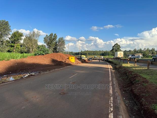 One Acre Block Land Touching Southern Bypass Tarmac Thogoto.