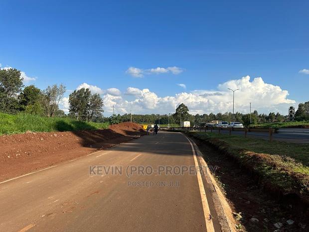 One Acre Block Land Touching Southern Bypass Tarmac Thogoto.
