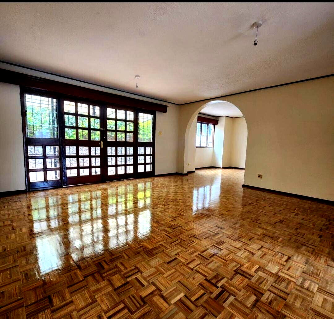 3BR Townhouse with DSQ & Play Area - Kileleshwa Gated Community