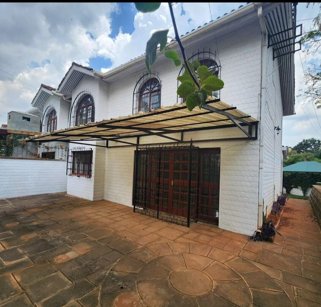 3BR Townhouse with DSQ & Play Area - Kileleshwa Gated Community