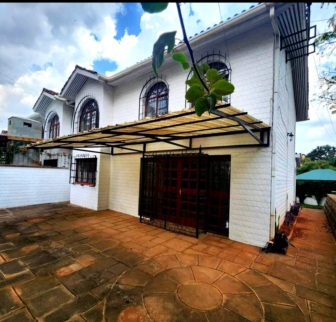 3BR Townhouse with DSQ & Play Area - Kileleshwa Gated Community