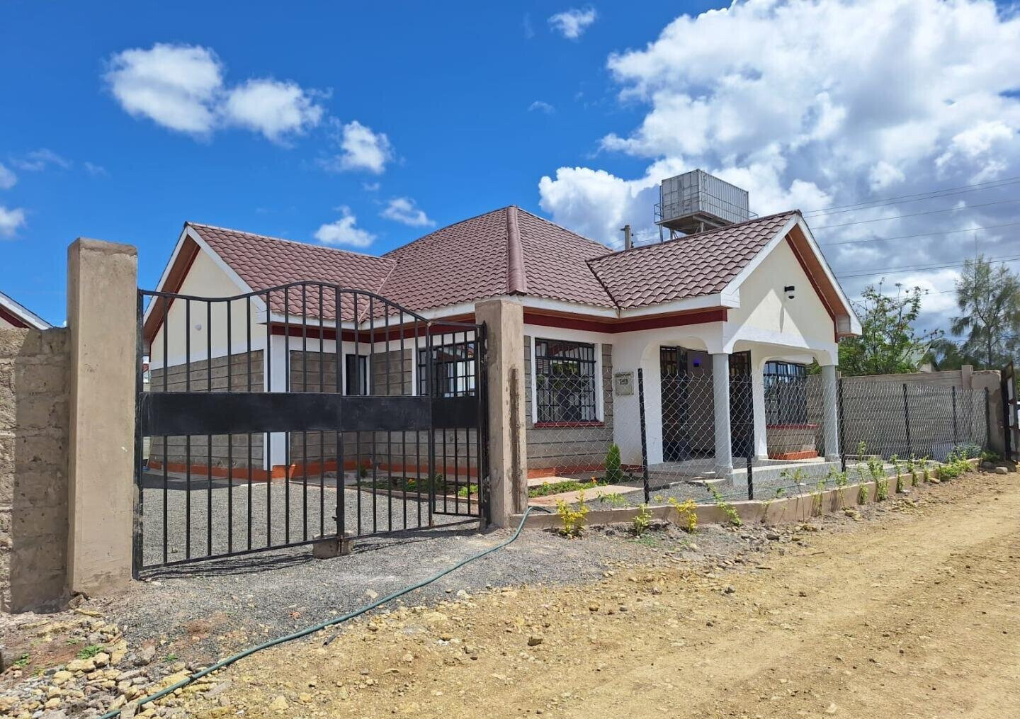 Brand New 4BR Bungalow with DSQ & Separate Dining - Kitengela