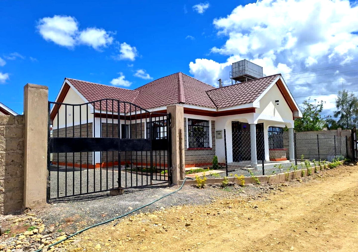 Brand New 4BR Bungalow with DSQ & Separate Dining - Kitengela