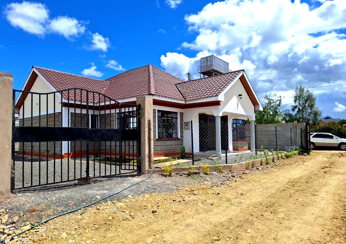 Brand New 4BR Bungalow with DSQ & Separate Dining - Kitengela