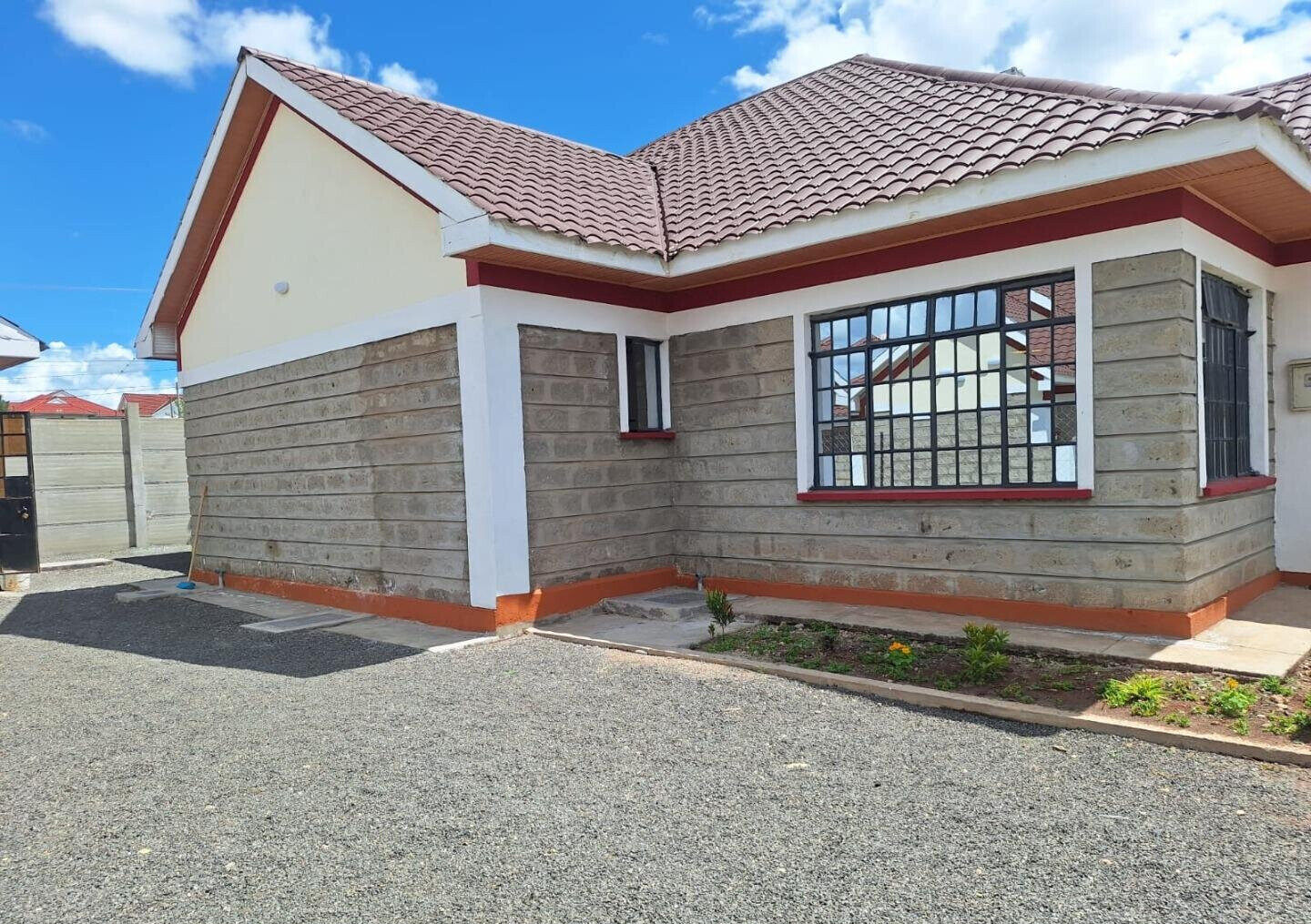 Brand New 4BR Bungalow with DSQ & Separate Dining - Kitengela