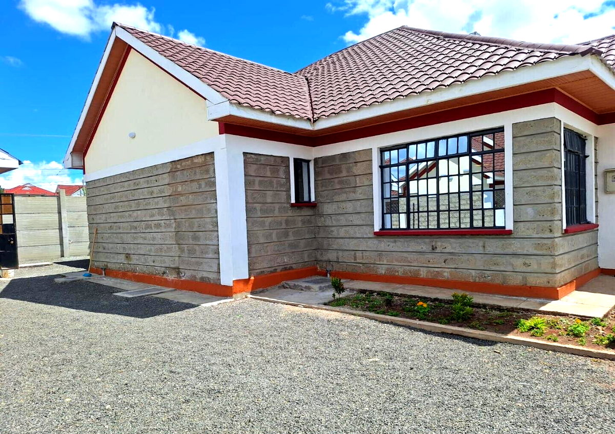 Brand New 4BR Bungalow with DSQ & Separate Dining - Kitengela