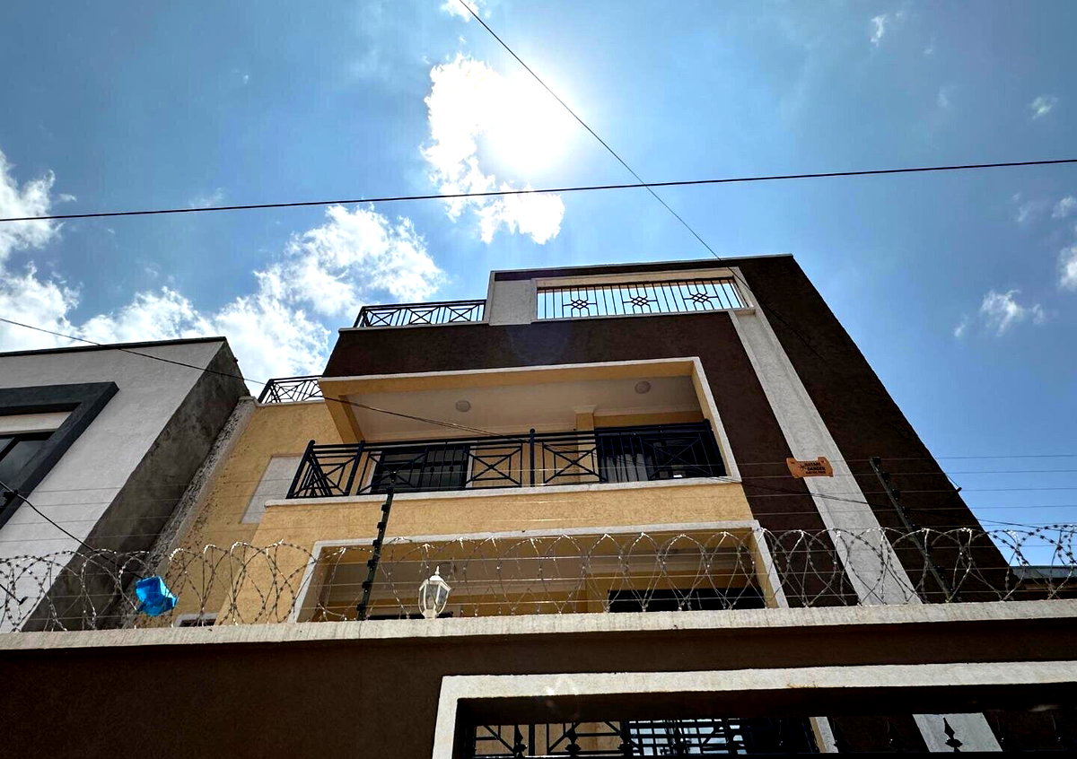 7-Bedroom Langata Townhouse with Two Family Rooms & DSQ
