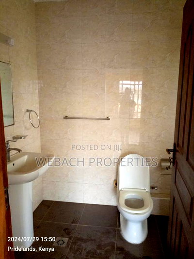 3bdrm Duplex in Rim Shopping Centre, Katani for rent - Image 5