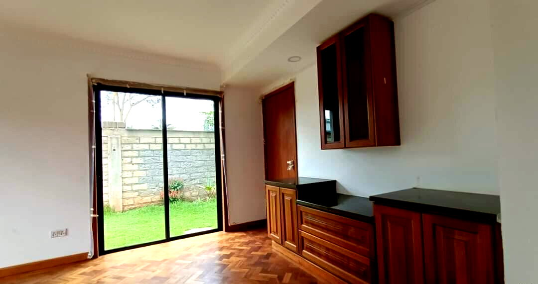 4-Ensuite Townhouse with Power Backup & DSQ - Lavington