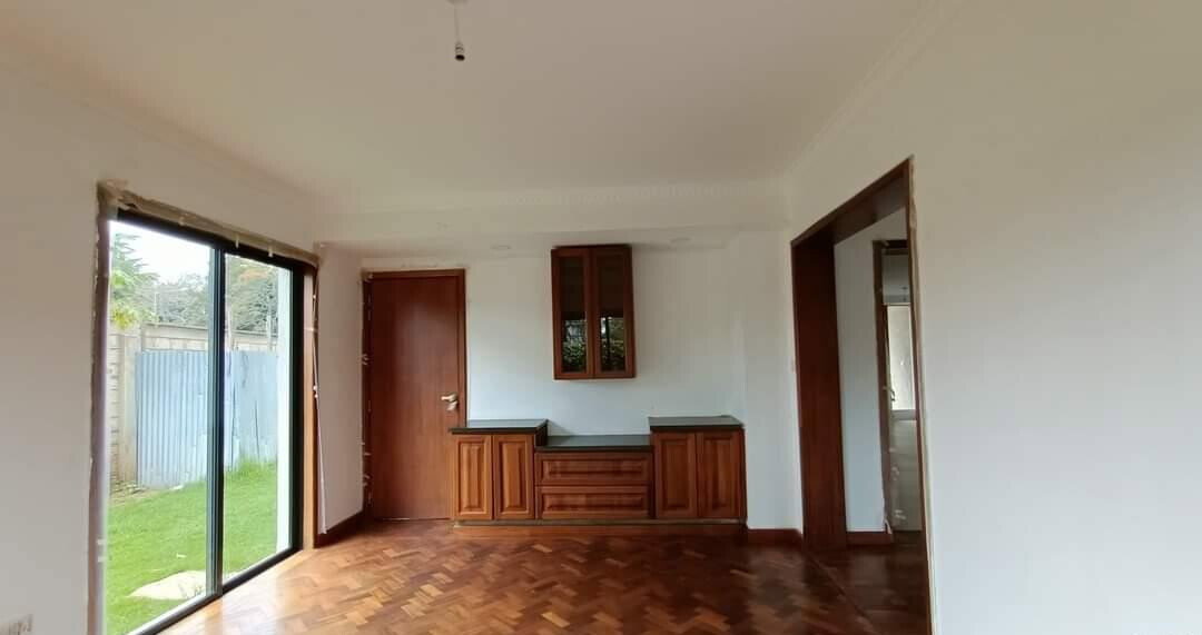 4-Ensuite Townhouse with Power Backup & DSQ - Lavington
