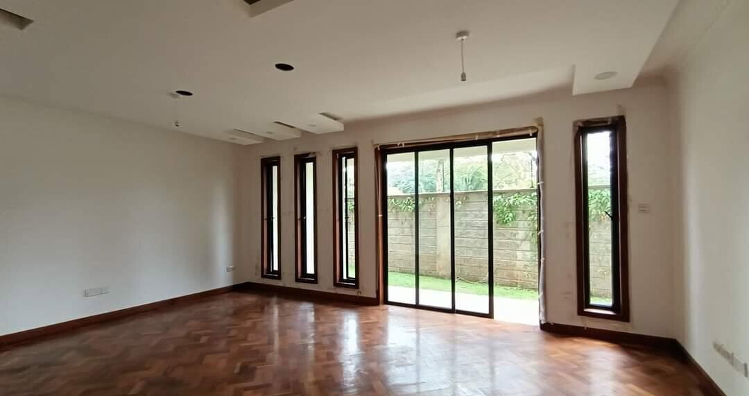4-Ensuite Townhouse with Power Backup & DSQ - Lavington