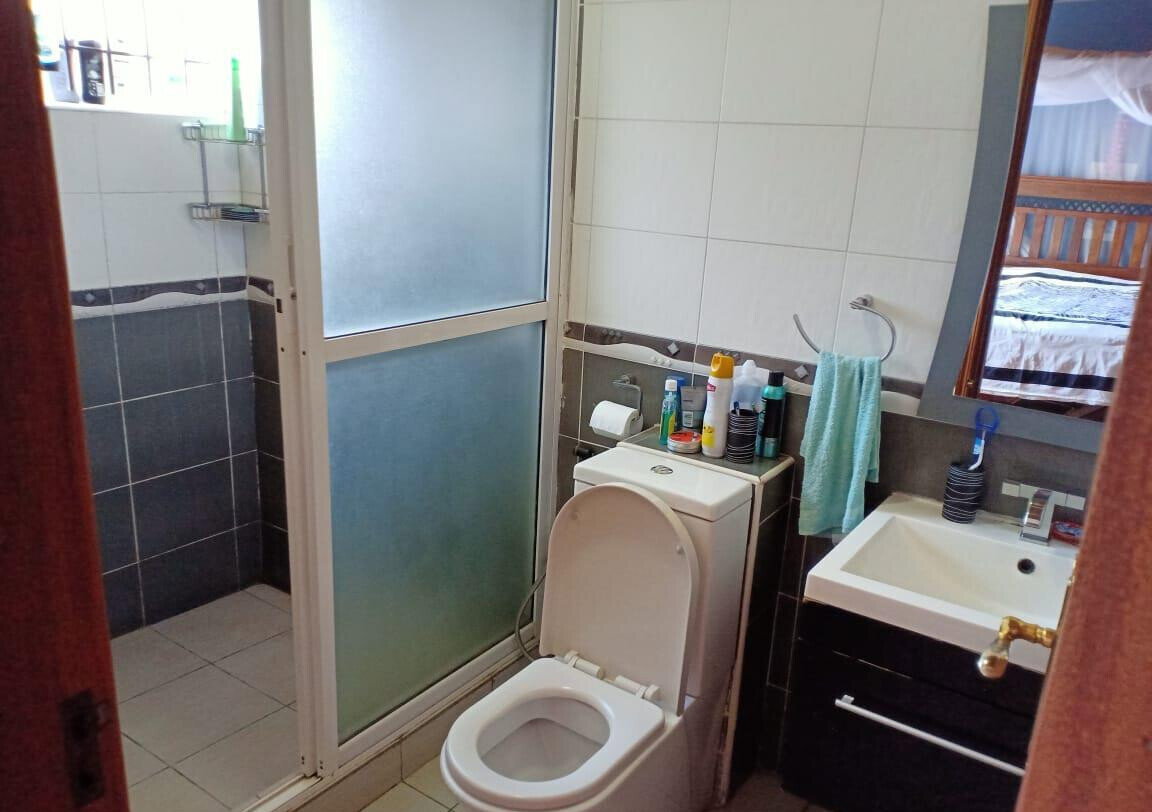 4BR Townhouse with DSQ & 14,000L Water Storage - Westlands