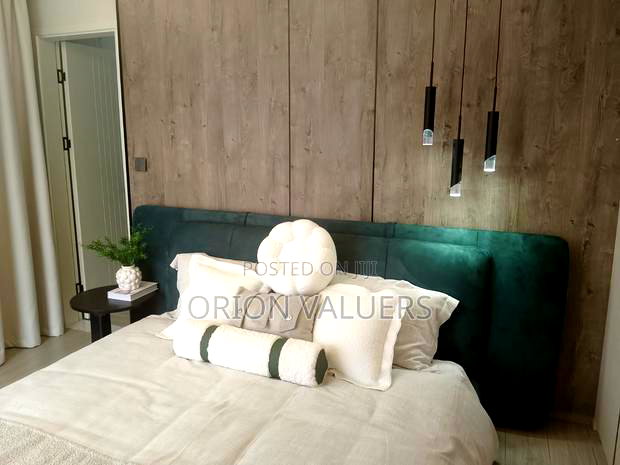 2bdrm Apartment in Emerald Springs, Lakeview Estate for sale