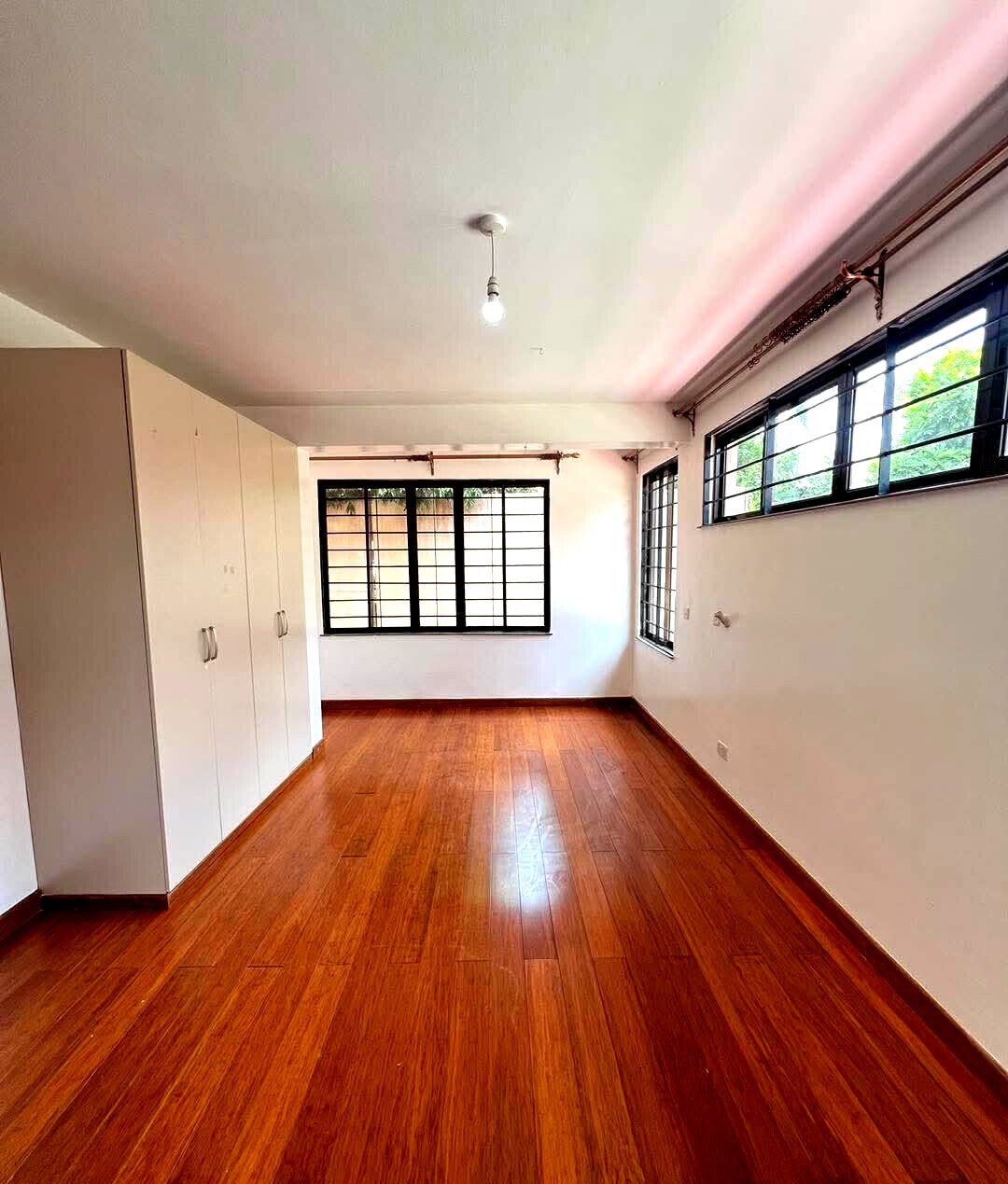 5-Ensuite Townhouse with DSQ & Private Garden - Lavington