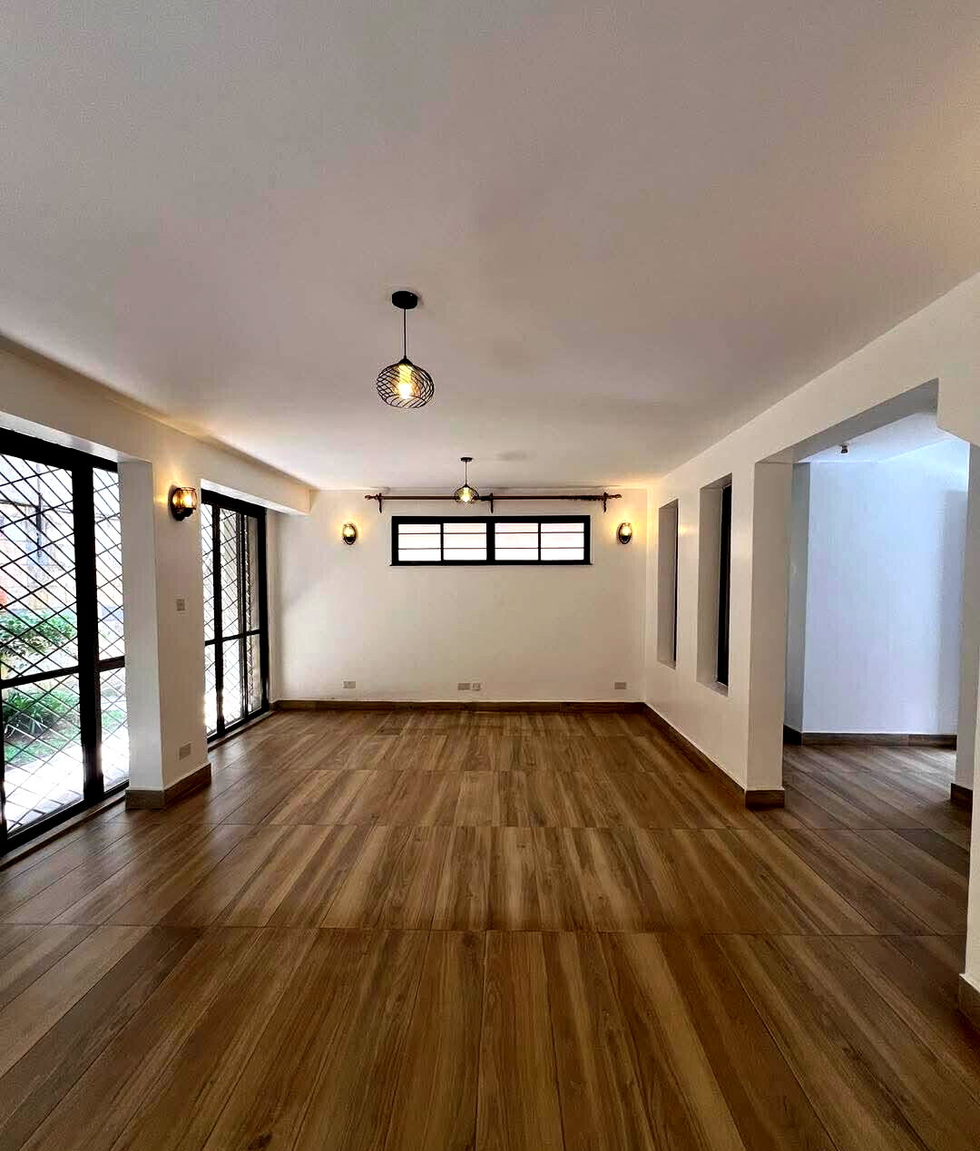 5-Ensuite Townhouse with DSQ & Private Garden - Lavington