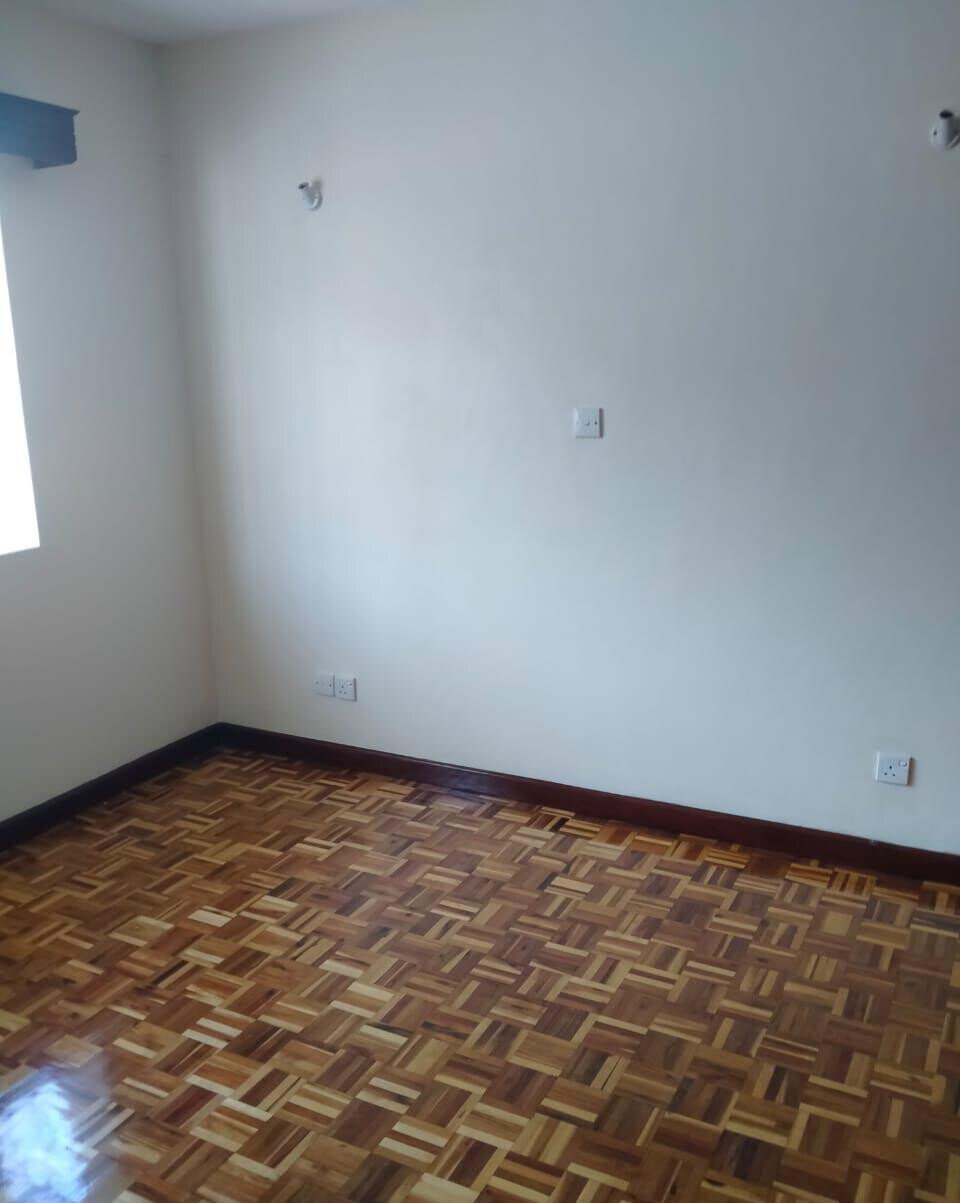 4-Ensuite Townhouse with Garden & DSQ - Lavington Gated