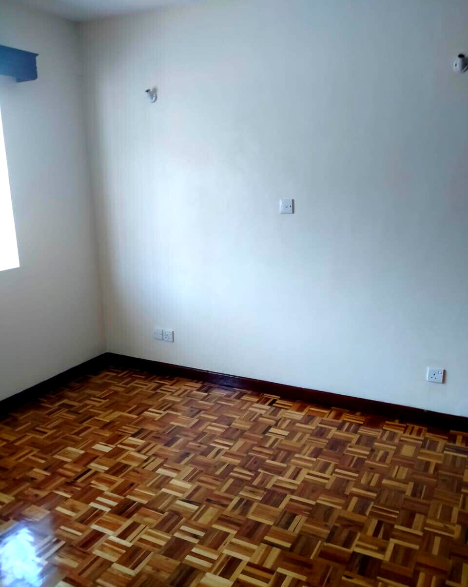 4-Ensuite Townhouse with Garden & DSQ - Lavington Gated