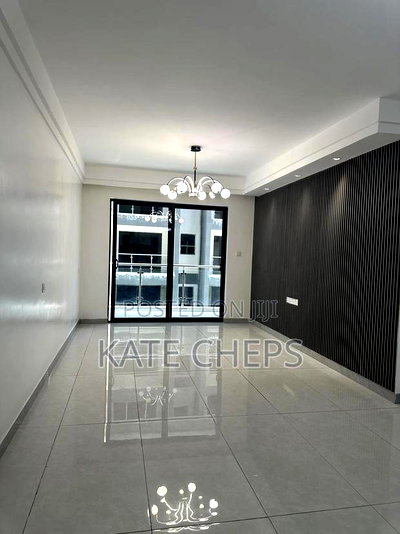 2bdrm Apartment in Gateway Mall Area for sale - Image 1