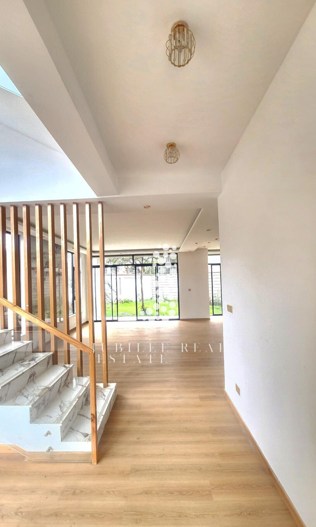 6-Bed Townhouse with Study & Walk-in Closet - Lavington