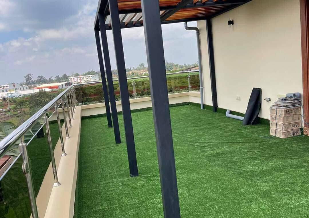 4BR Townhouse with Rooftop Terrace & Home Office - Runda