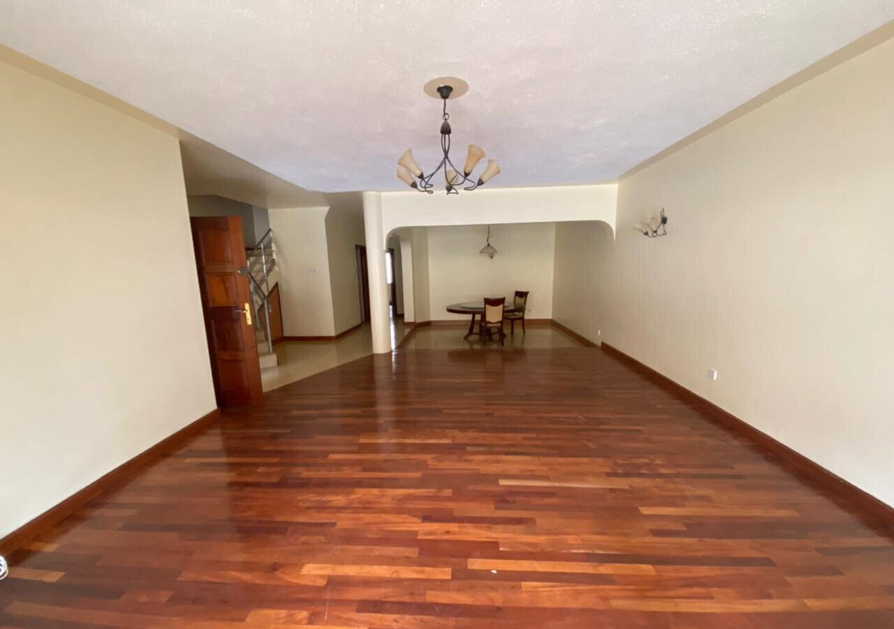 5-Ensuite Townhouse with DSQ & Shared Pool - Lavington Gated Community