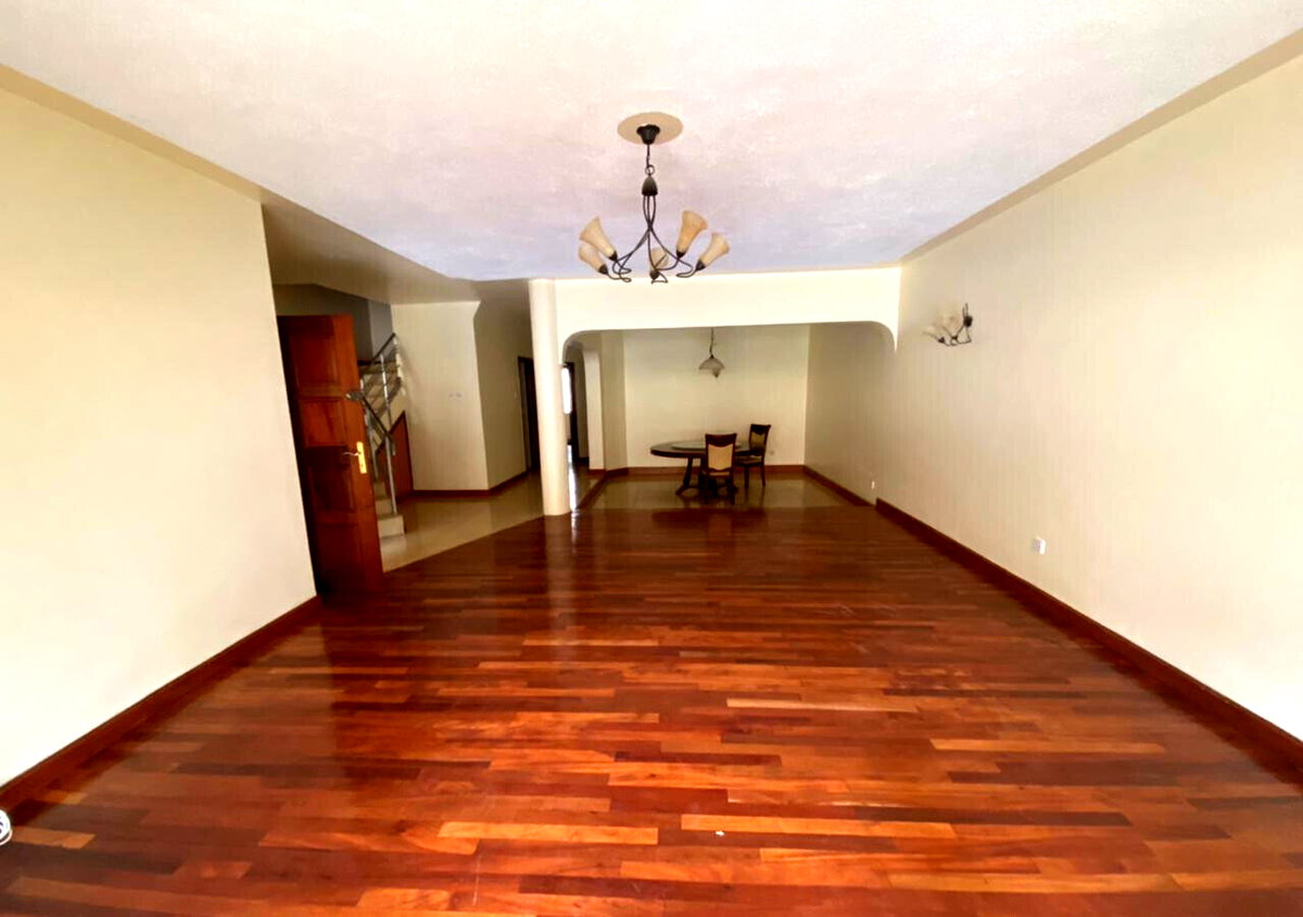 5-Ensuite Townhouse with DSQ & Shared Pool - Lavington Gated Community