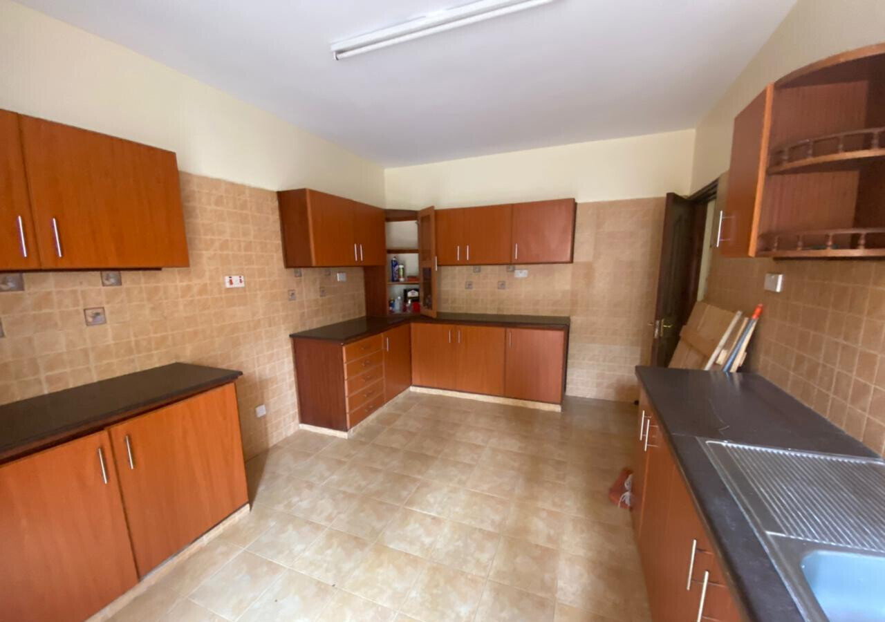 5-Ensuite Townhouse with DSQ & Shared Pool - Lavington Gated Community