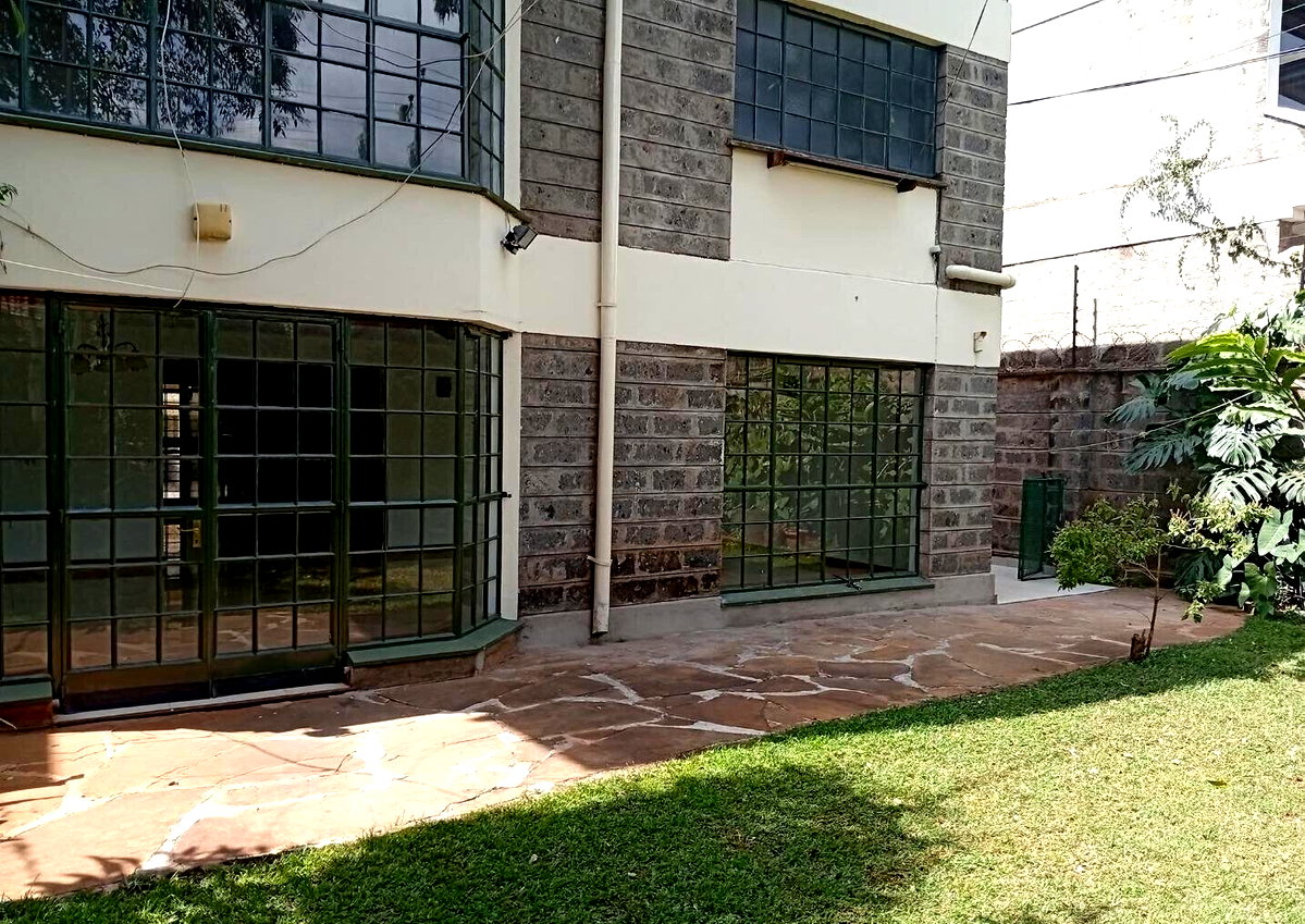 5-Bed All-Ensuite Townhouse with Serene Garden - Lower Kabete