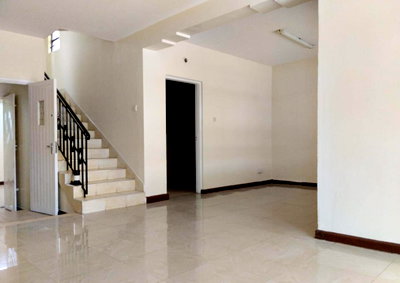 KSh 140K Office with Parking - Kilimani