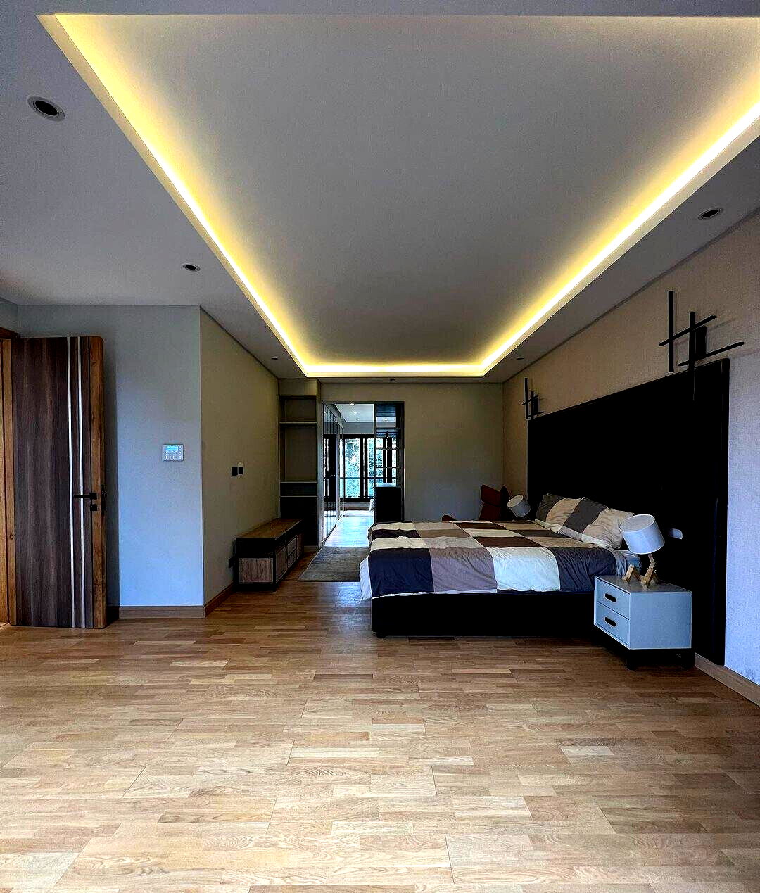 4-Ensuite Ultra-Modern Townhouse with Pool & Gym - Lavington