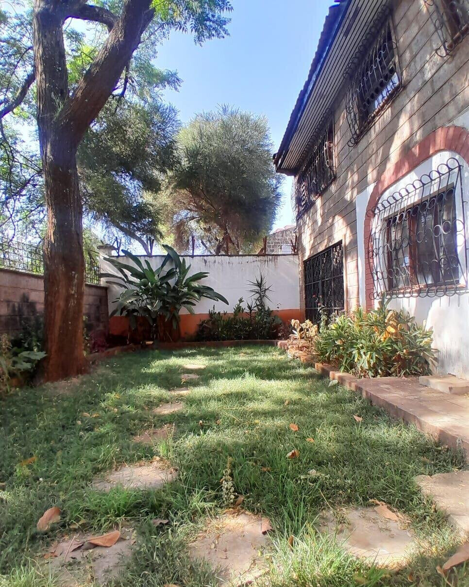 3BR Townhouse with Parquet Floors & Playground - Lavington