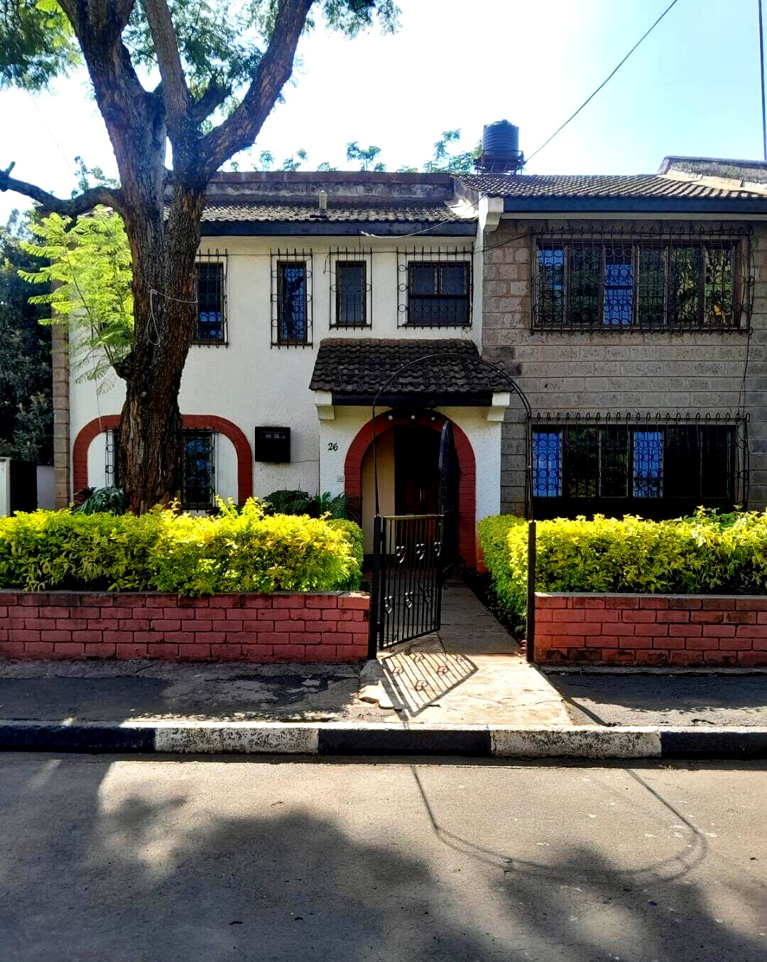 3BR Townhouse with Parquet Floors & Playground - Lavington