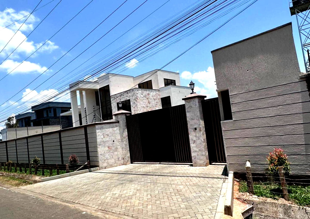 5-Ensuite Villa with Gym, Steam & Prayer Room – Karen