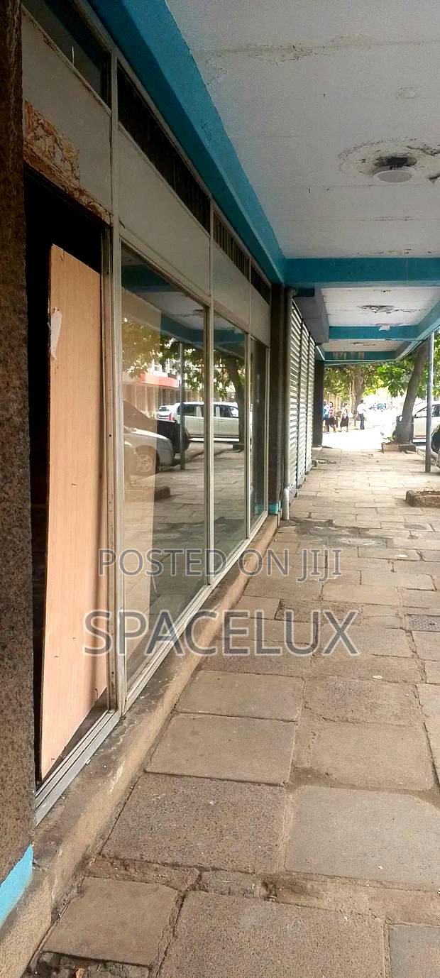 Big Outlet Shops Space