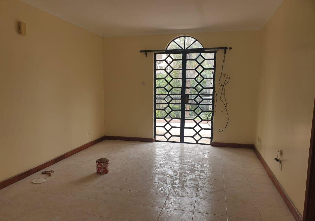 4BR Townhouse with DSQ & Family Room - Westlands Gated