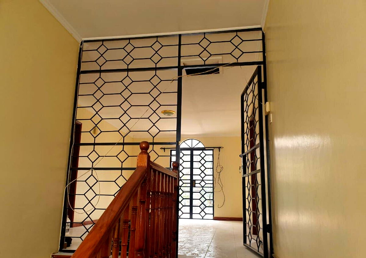 4BR Townhouse with DSQ & Family Room - Westlands Gated