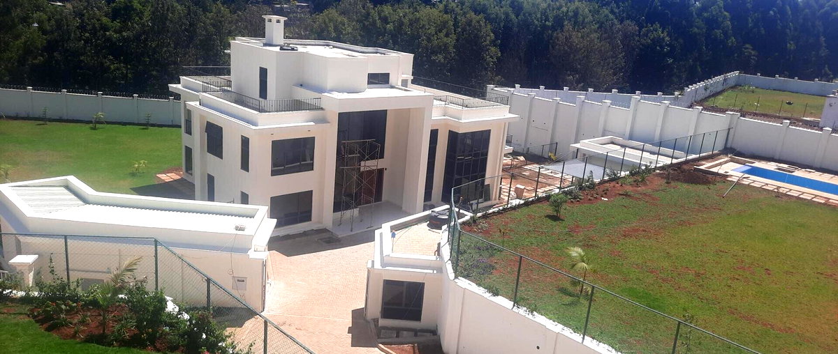 0.15 Acre 6BR Haven