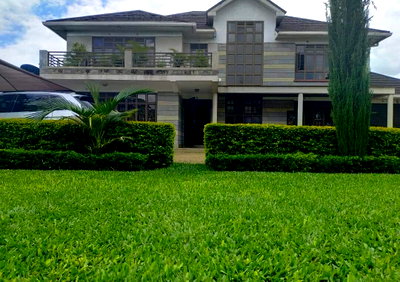 Spacious 4BR Villa with DSQ on Own Compound - Membley