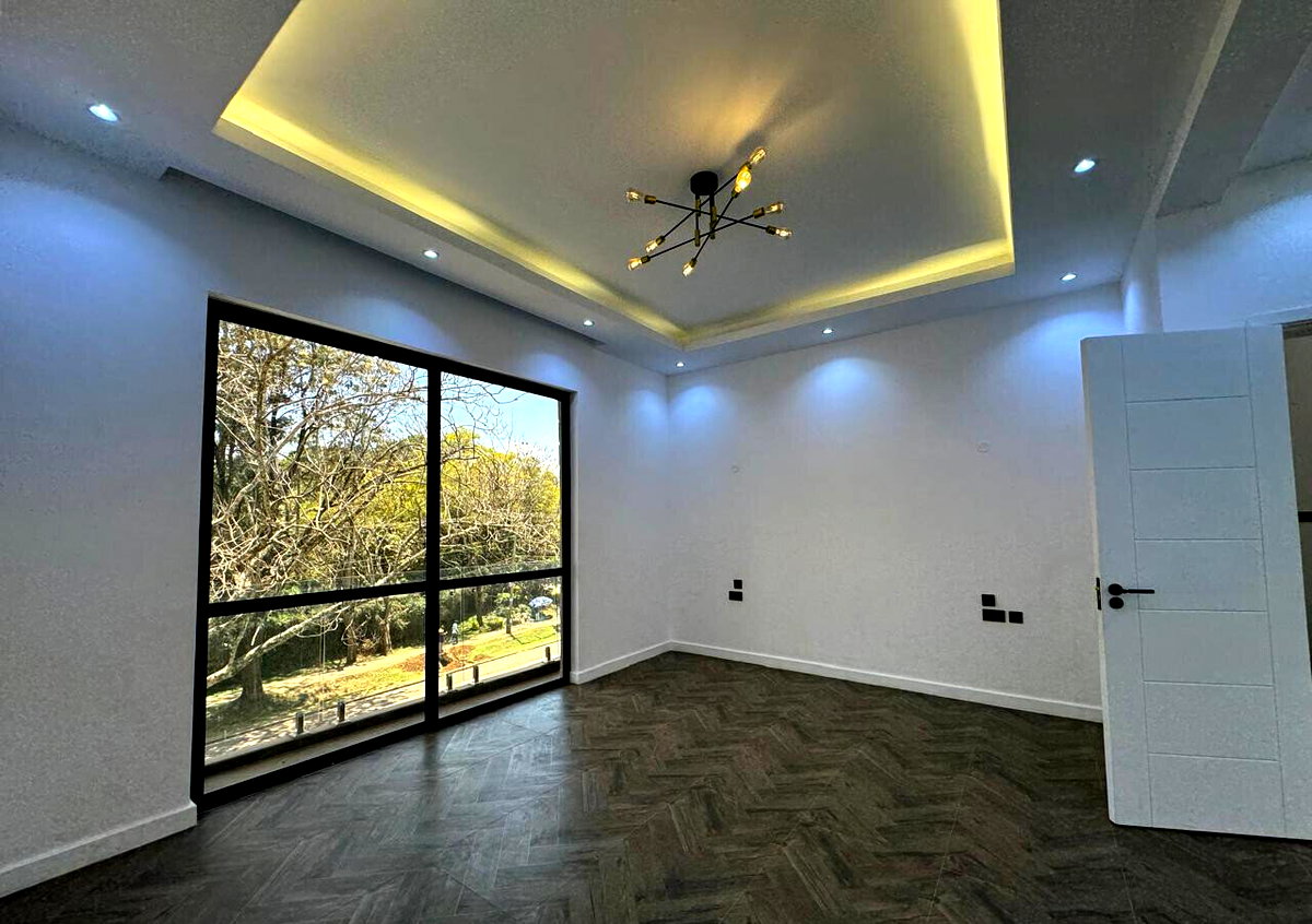 Contemporary 4BR Townhouse with DSQ in Lavington Gated Estate