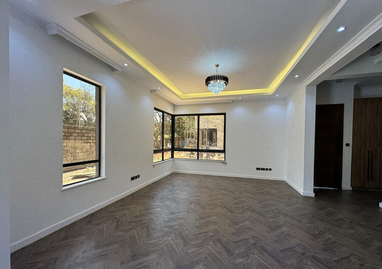 Contemporary 4BR Townhouse with DSQ in Lavington Gated Estate
