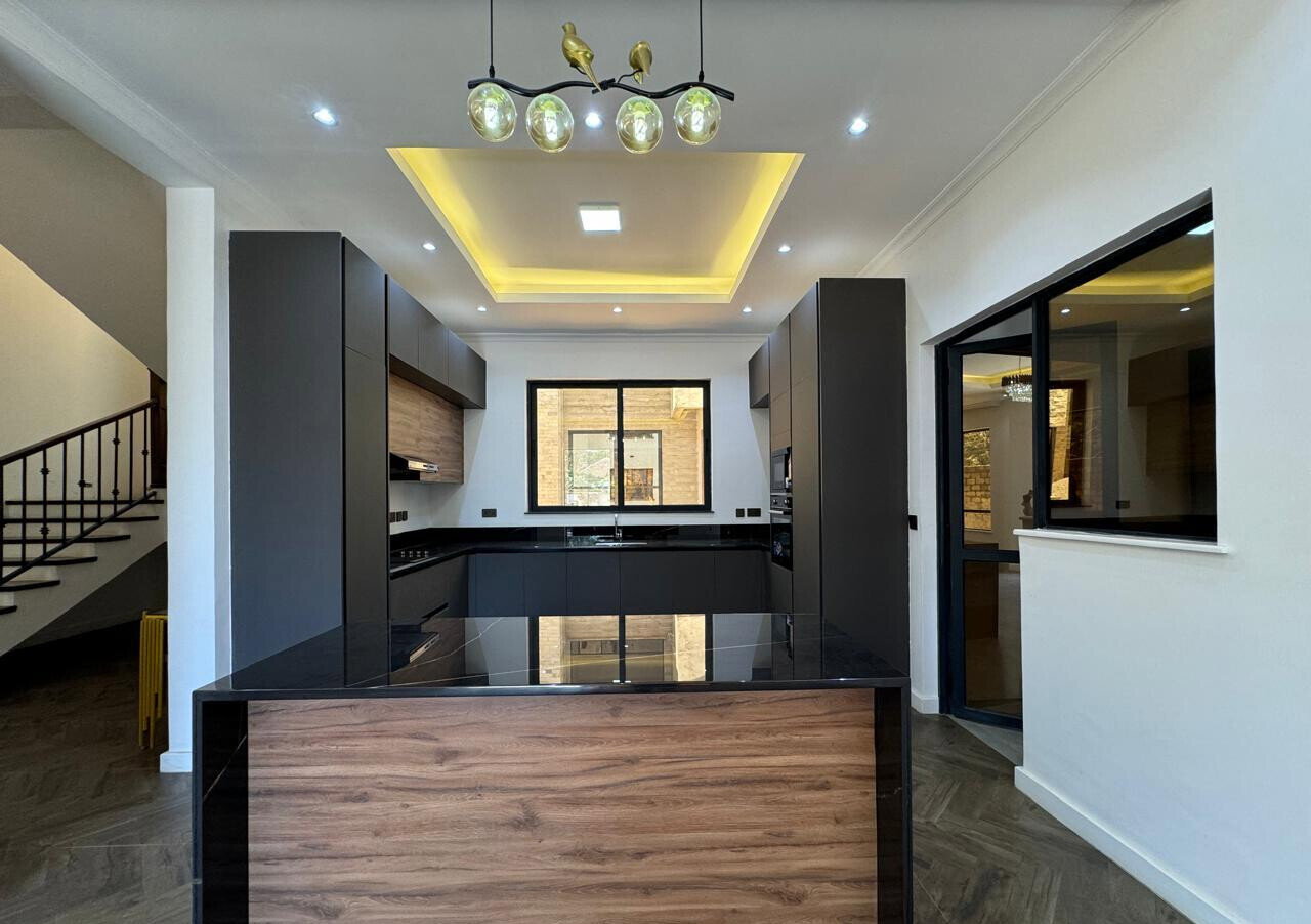 Contemporary 4BR Townhouse with DSQ in Lavington Gated Estate