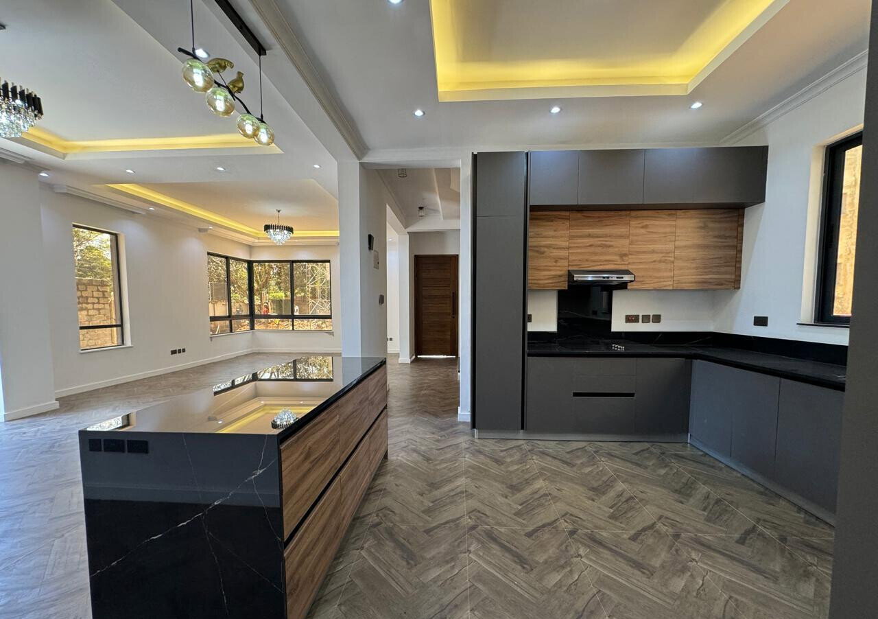 Contemporary 4BR Townhouse with DSQ in Lavington Gated Estate