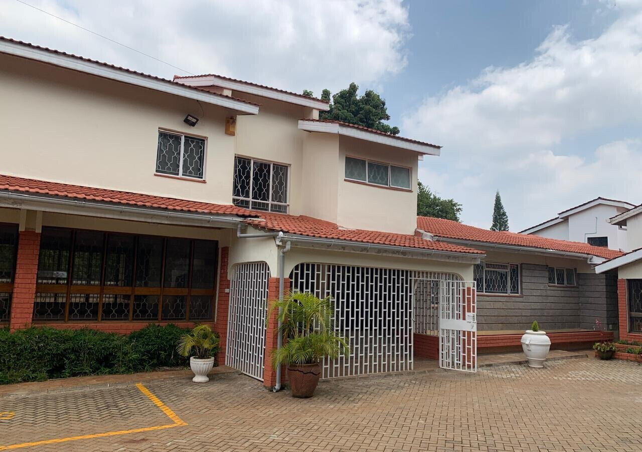 50x100 Plot 5BR Home with Garden