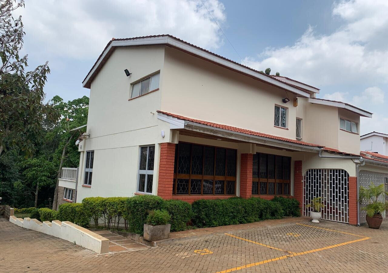 50x100 Plot 5BR Home with Garden