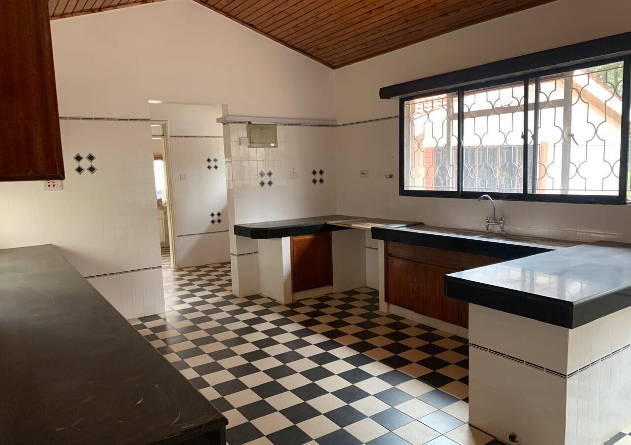 50x100 Plot 5BR Home with Garden
