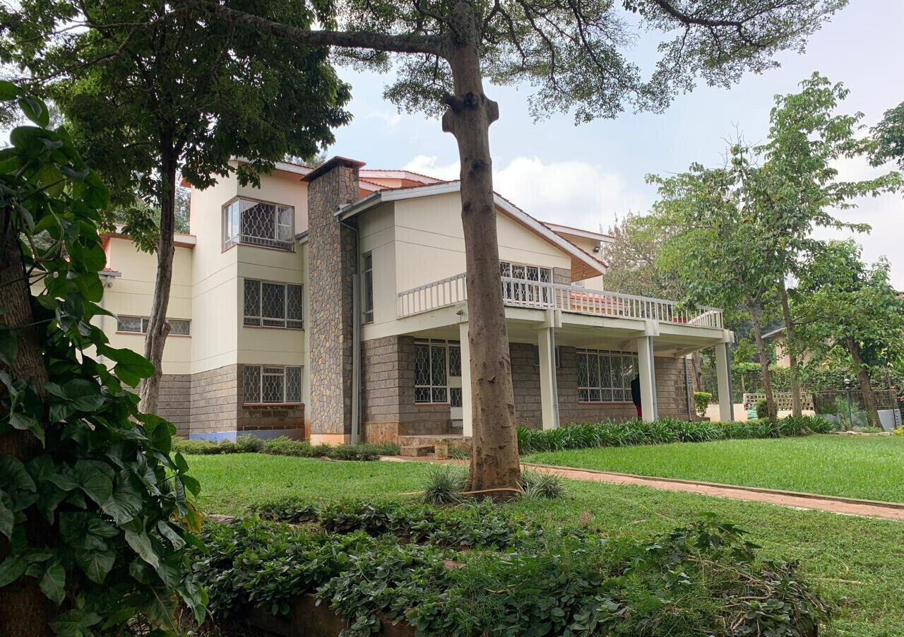 50x100 Plot 5BR Home with Garden