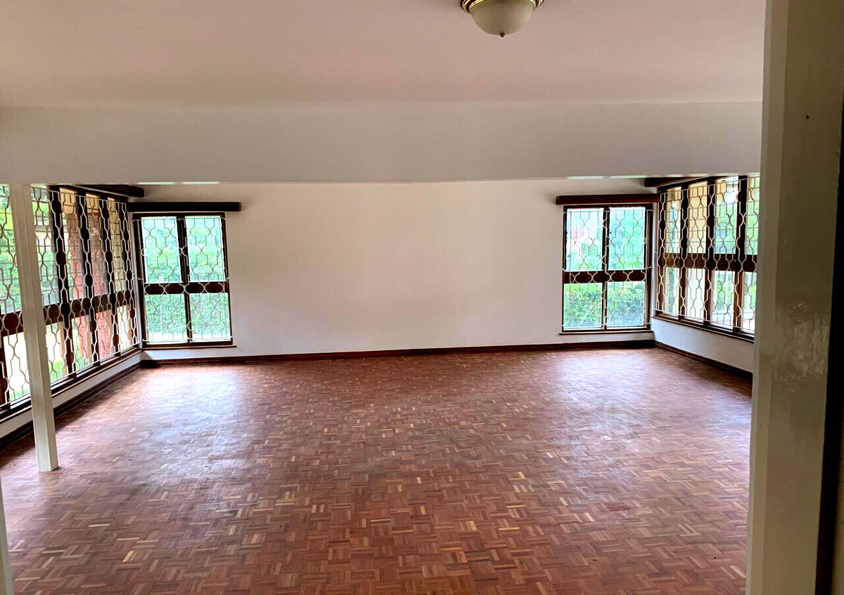 50x100 Plot 5BR Home with Garden
