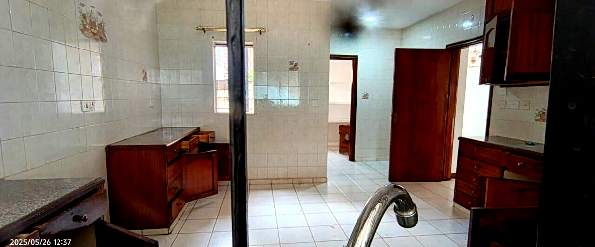 4BR Townhouse with DSQ & Granite Kitchen - Spring Valley